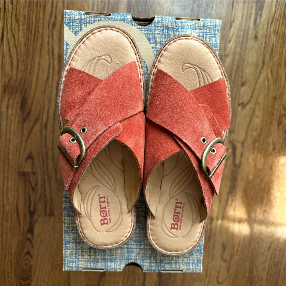✨ Born Rio Sandals Red Suede Womens Sz 8 M